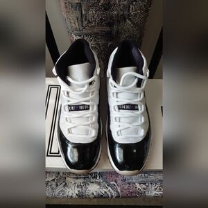 Air Jordan 11 'Concord' (2011 released)